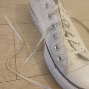 Converse Ayakkabımın Bağcığı İlk Kullanımda Koptu