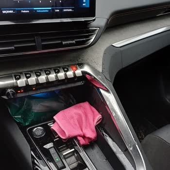 Sıfır Araçta Tekrarlayan Su Sızıntısı Sorunu