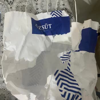 Özsüt'te Yağmurda Eriyen Poşet Krizi