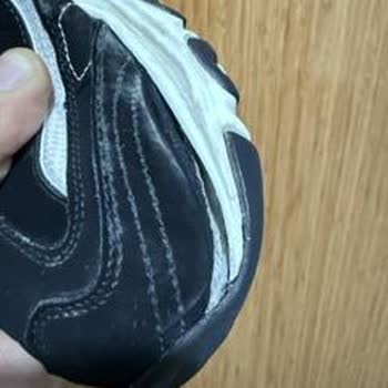 Skechers D’Lites Shoes Falling Apart – No Warranty Support