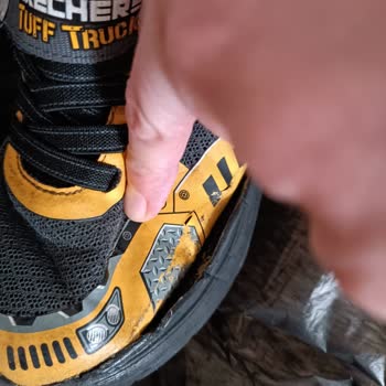 Skechers Kids’ Shoes Fell Apart After One Wash – Denied Replacement