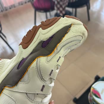 Skechers Winter Boots Fell Apart in 2 Months – No Warranty Support