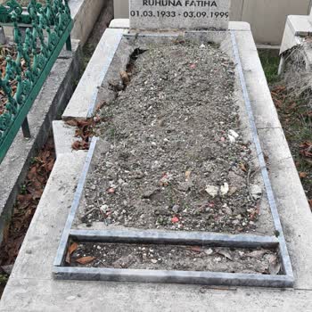 Mezarlıkların Bakımsız Hali Ve Sahipsiz Kabirler İçin Acil Çözüm Beklentisi