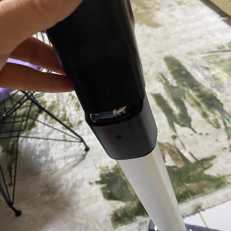 Philips Dikey Süpürgede Kronik Kırılma Sorunu