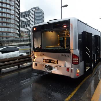 Metrobüs Şoförlerinin Tehlikeli Sürüşü