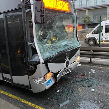 Metrobüs Şoförlerinin Tehlikeli Sürüşü