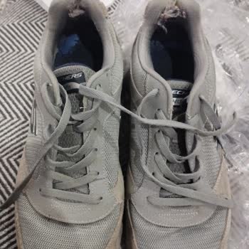 Skechers Ayakkabıda Beklenmedik Yırtıklar