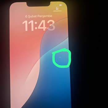 Teknosa'dan Alınan İphone 13'te Piksel Kaybı Ve Servis Sorunları