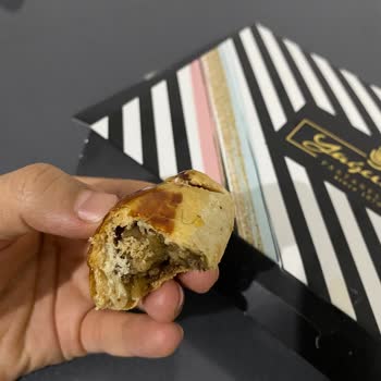 Pastadan Çıkan Kıl Şoku