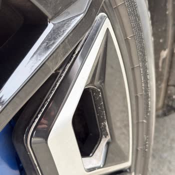 BMW İle Yaşanan Jant Boyası Ve Yazılım Güncelleme Sorunu