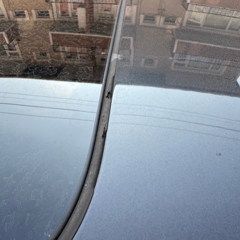 BMW 520i Sunroof Lastiği Kendi Kendine Deformasyon Sorunu