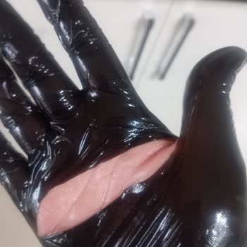 Dolphin Eldivenlerin Kalitesizliği Hayal Kırıklığı Yarattı