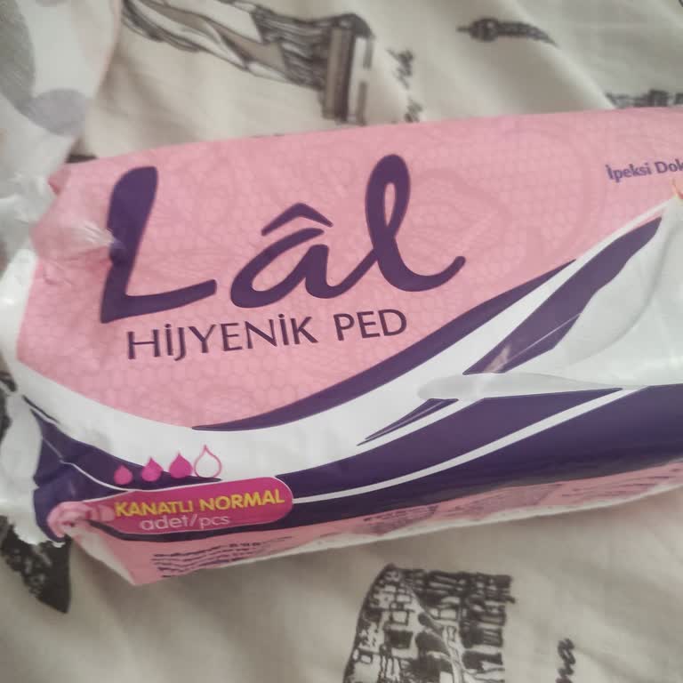 Hijyenik Pedlerin Yapışkan Sorunu