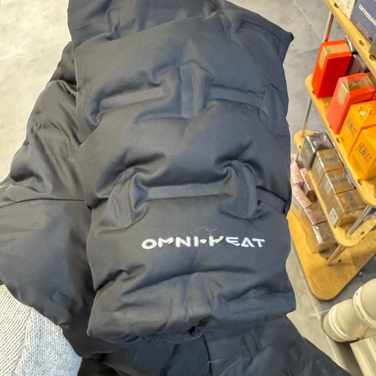 Problemas con chaqueta Columbia, decoloración y rechazo de garantía