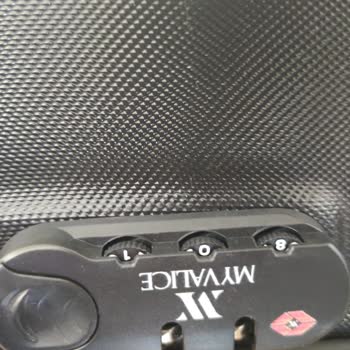 İlk Kullanımda Parçalanan Valiz