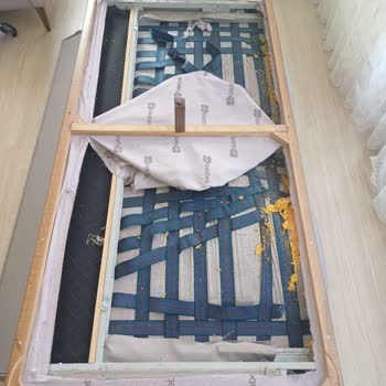 Kelebek Mobilya'nın Kanepe Süngeri Üç Yılda Çöktü, Cevap Yok