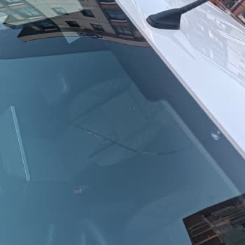 Toyota Proace Araç Camlarının Dayanıksızlığı