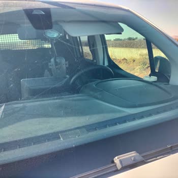 Toyota Proace Araç Camlarının Dayanıksızlığı