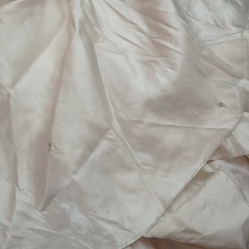 Kirli Ve Defolu Elbise Hayal Kırıklığı Yarattı