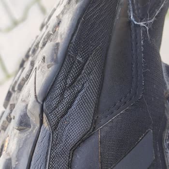 Problema con cambio de zapatos Adidas, rechazo por defecto de fábrica