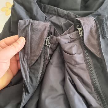 Reparación bajo garantía rechazada por The North Face, solicito solución