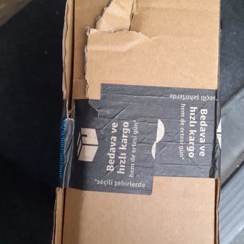 Amazon Kargo Sorunu: Hasarlı Kitaplar Ve Yetersiz Çözüm