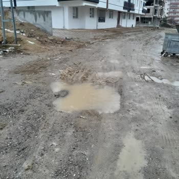 Yıldırım Mahallesi'nde Çamur Sorunu Ve İlgisizlik