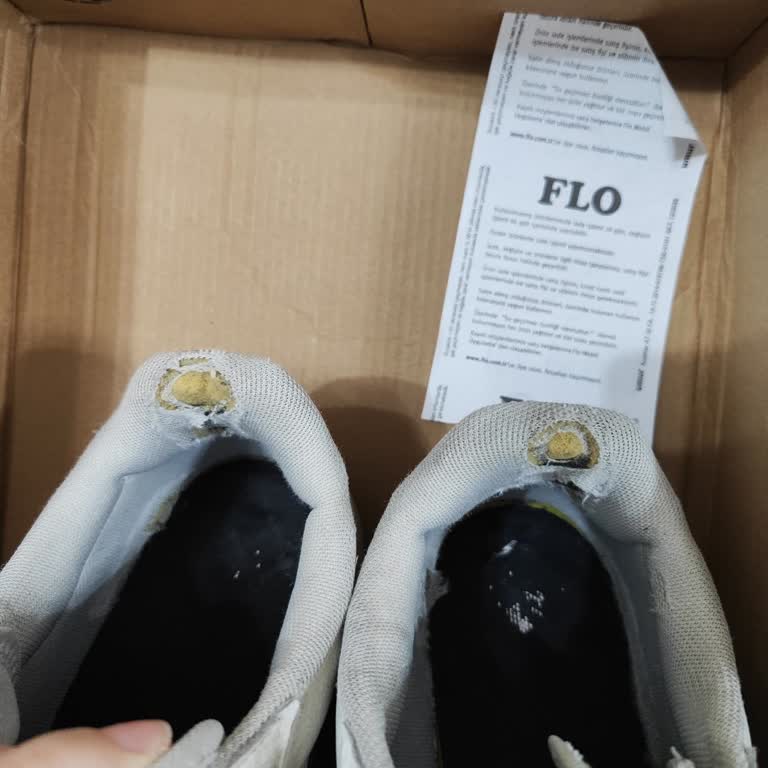 Adidas Ayakkabıda Beklenmedik Yırtılma Ve Garanti Sorunu