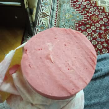 Tavuk Tüyü Şoku: BİM Salamında Skandal