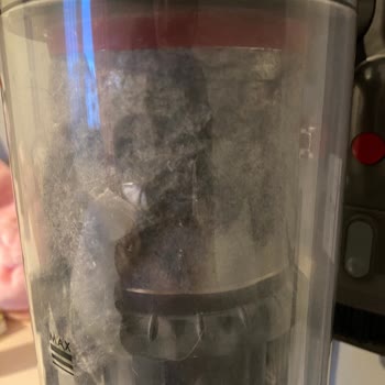 Dyson V15 Süpürge Problemleri Bitmek Bilmiyor