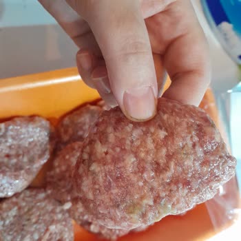 Köfteci Yusuf'ta Şok Edici Yeşil Köfteler