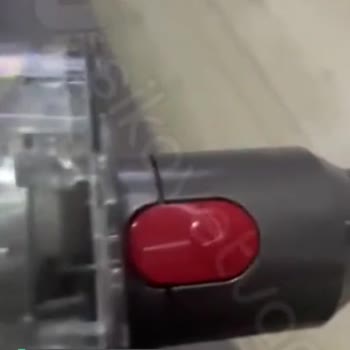 Dyson Submarine Hortum Ve Gövde Arası Boşluk
