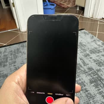 Arızalı Telefon Ve İlgisiz Müşteri Hizmetleri