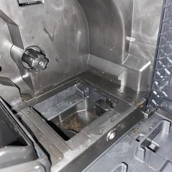 Philips Espresso Makinesi: İki Günlük Ürün Su Ve Kahve Akıtıyor!