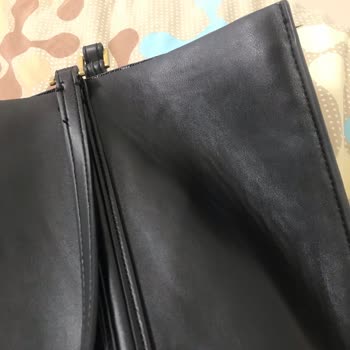 Zara Çantasında Charm Ve Dikiş Sorunu