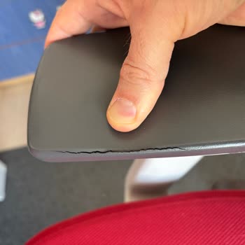 Bürotime Ofis Koltuğu Kolçaklarında Çatlak Sorunu