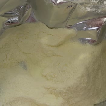 Bebek Mamasında Şok Edici Buluntu: Kıl Skandalı