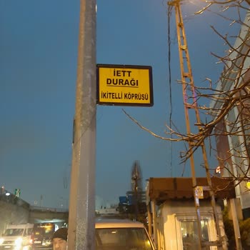 İkitelli Köprüsü Altındaki Durağın Üstü Kapalı Olmalı