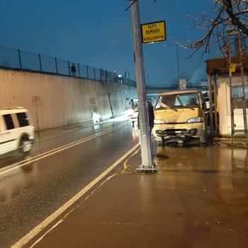 İkitelli Köprüsü Altındaki Durağın Üstü Kapalı Olmalı