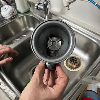 Plastik Vida Sorunu: Teka Evyemiz Kullanılamaz Durumda