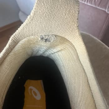 Asics Gel Nimbus 25 Ayakkabılarının Kalitesi Hayal Kırıklığı Yaratıyor