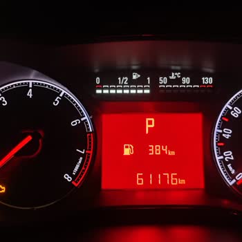 Yanıltıcı Yakıt Dolumu: Depo Kapasitem Ve Menzilim Uyuşmuyor!