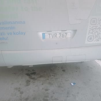 Otobüs Kaosu Ve Zarar Gören Eşyalar