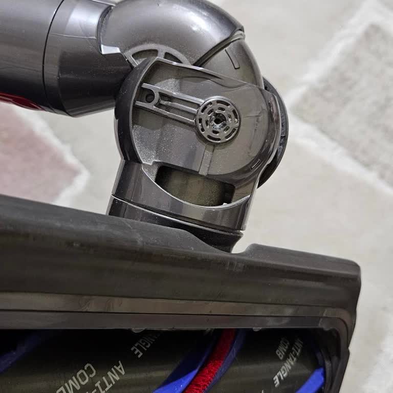Dyson V15 Süpürge Başlık Kırıldı Ve Müşteri Hizmetleri Ulaşılamıyor