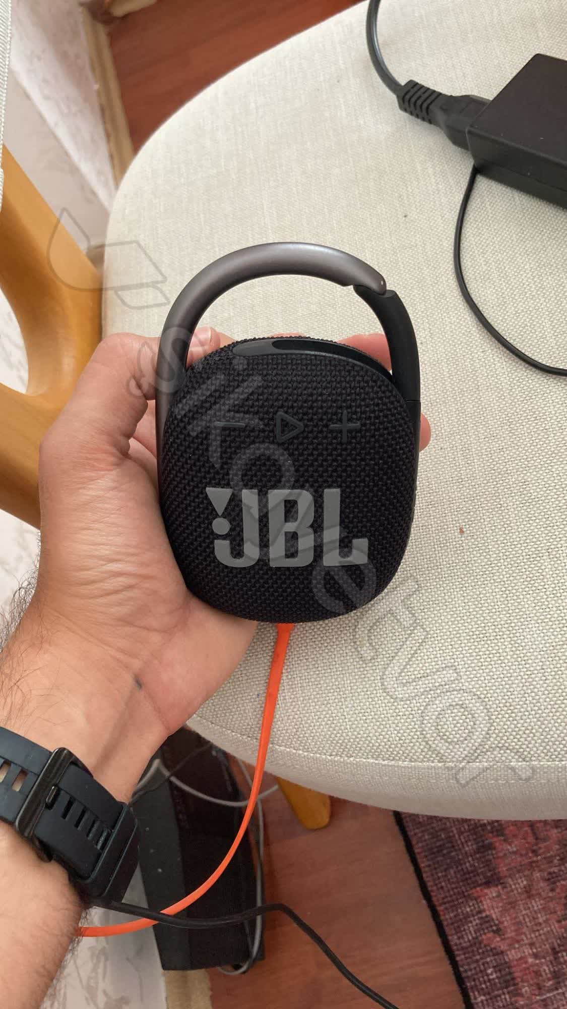 JBL Clip 4 Stopped Working—Won’t Charge Xolvie