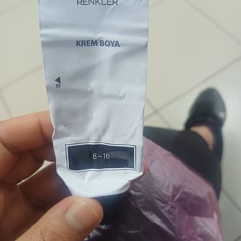 Palette Hair Dye Box Mislabeled—Wrong Color Inside