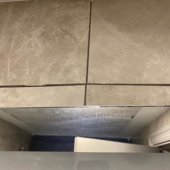 Emlak Konut'ta Sürekli Çatlayan Duvarlar