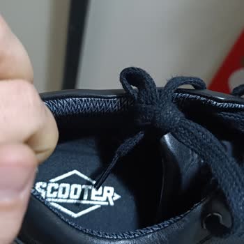 Scooter Markasının Su Geçiren Ayakkabıları: Beklentileri Karşılamadı