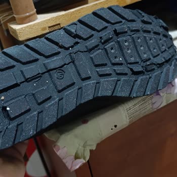 Scooter Markasının Su Geçiren Ayakkabıları: Beklentileri Karşılamadı