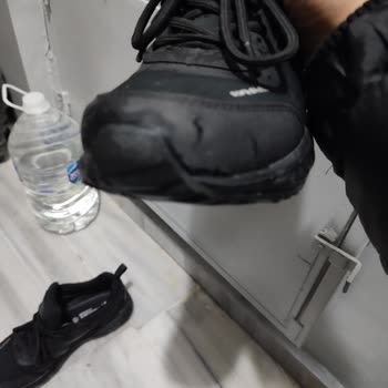 Su Geçirmez Ayakkabı Su Aldı!